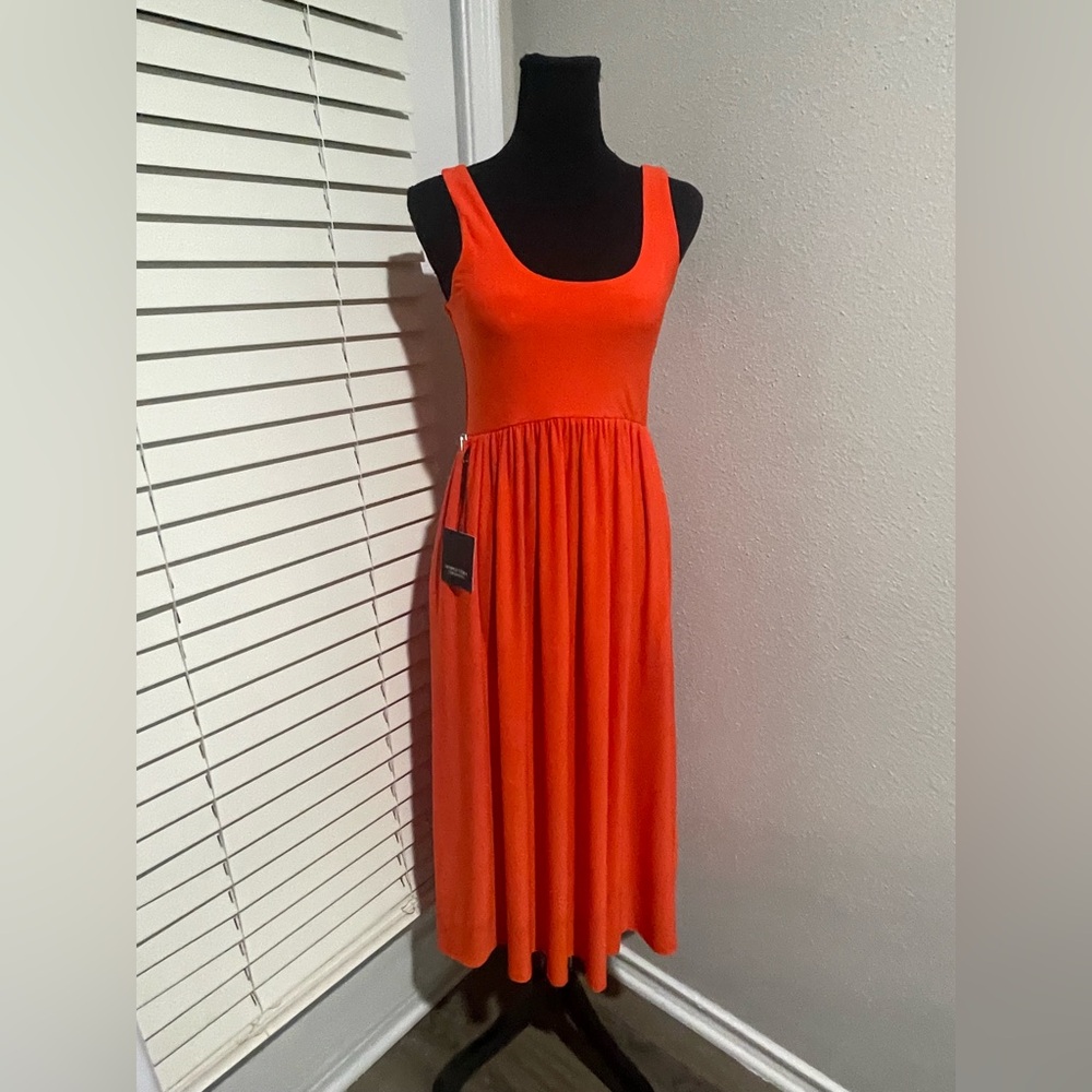 Simply Vera Wang Elegant Orange Sleeveless Dress